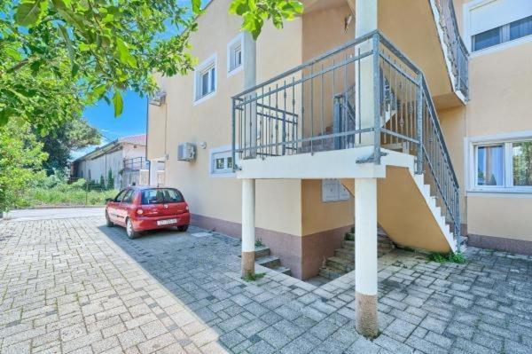 Apartment In Kastel Luksic With Balcony, Air Conditioning, W-Lan, Washing Machine 5107-1 Kaštela Eksteriør bilde