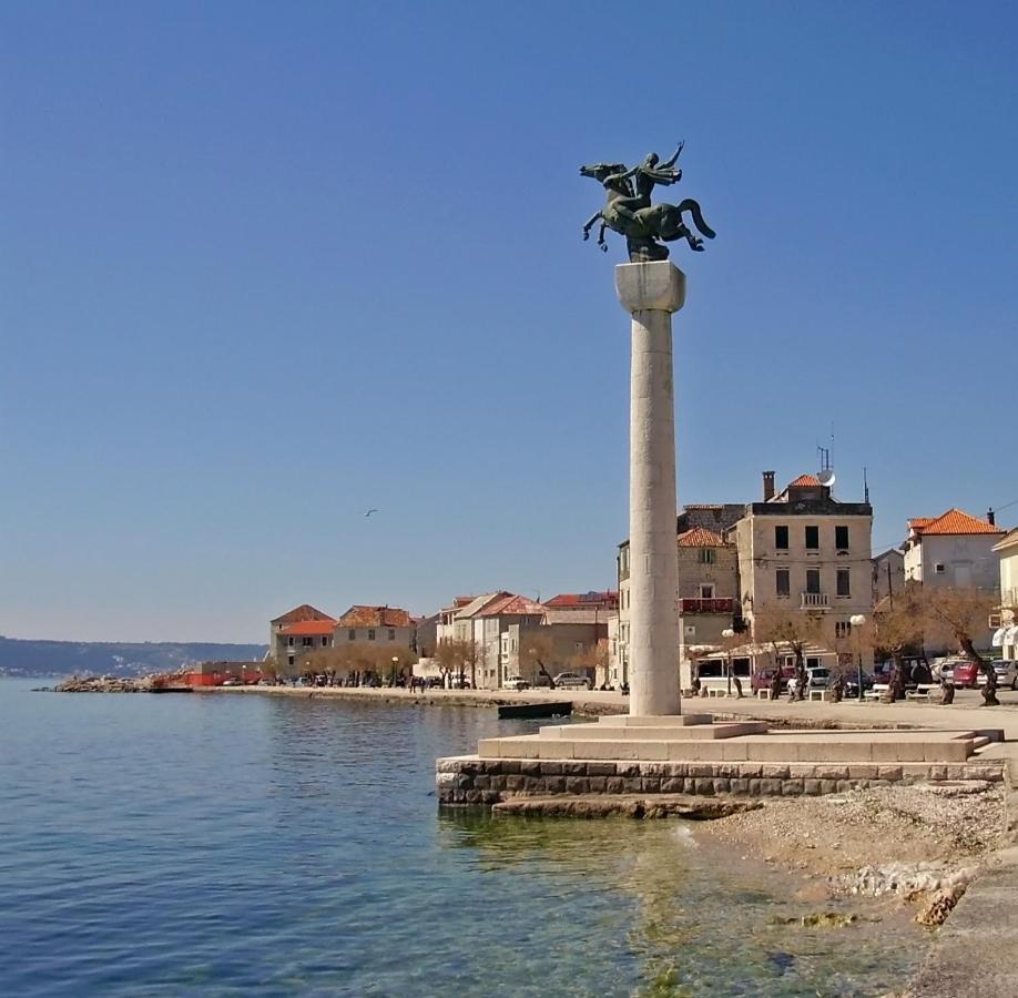 Apartment In Kastel Luksic With Balcony, Air Conditioning, W-Lan, Washing Machine 5107-1 Kaštela Eksteriør bilde